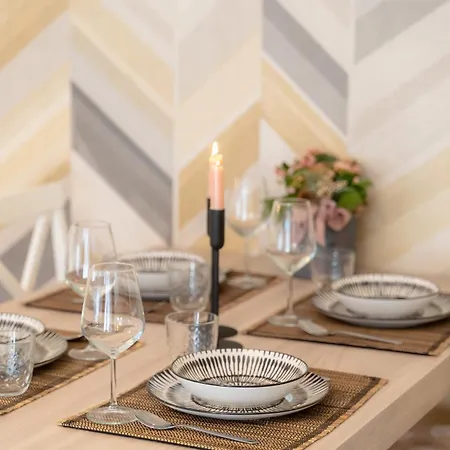 Boheme Beths House 公寓 *