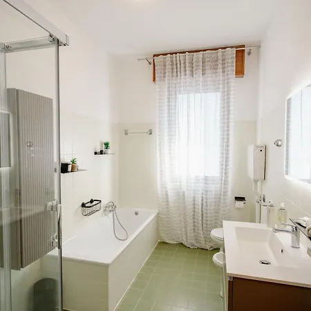 Boheme Beths House Апартаменты *